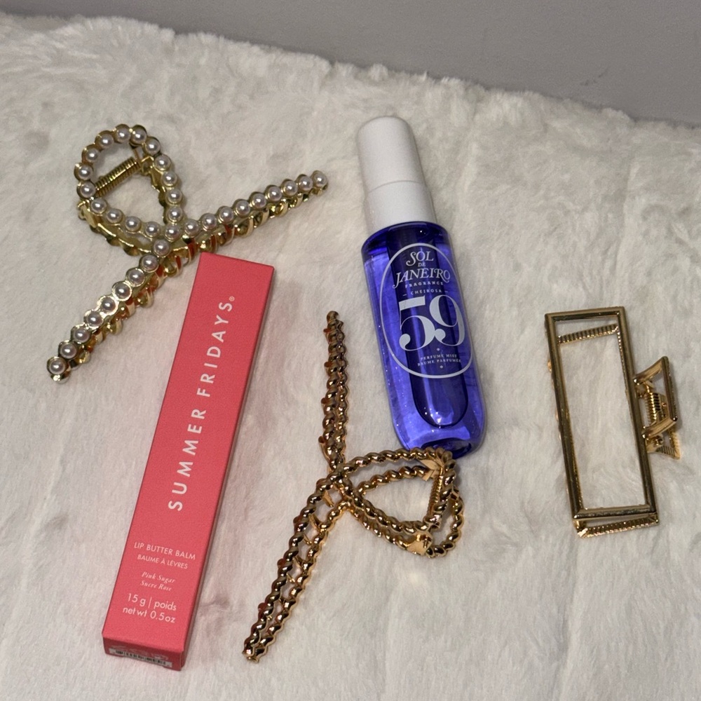 Summer Fridays & Sol de W/ Accessories